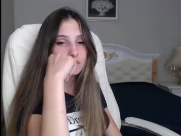 Naked cam girl nani_tati image #764702