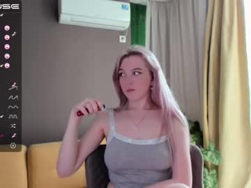 Naked cam girl small_blondee image #1618660