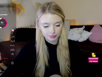 blonde__outlaw naked cam