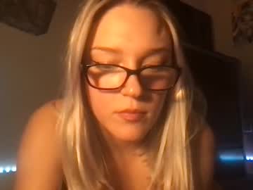 Naked cam girl graciexoxo16 image #3890805