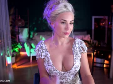 Naked cam girl provocatrixx image #2885441