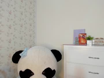 Naked cam girl veroniqe_lounge image #1191383