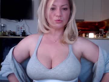 Naked cam girl kiradivine image #1757037