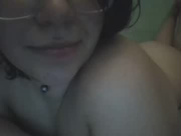 Naked cam girl darling118 image #3103194