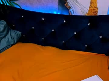 Naked cam girl mayla_collen image #2155546