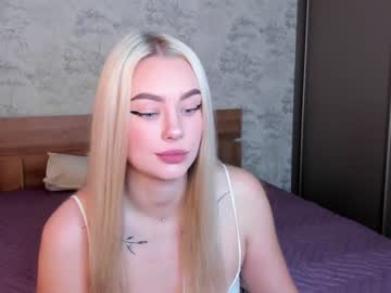 Naked cam girl 8a8y_nura image #29098
