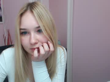 Naked cam girl lila_page image #1273644