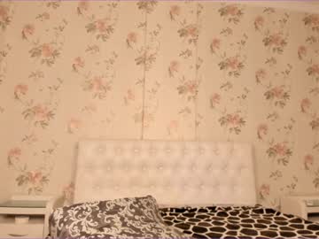 Naked cam girl kim_yana image #1087357