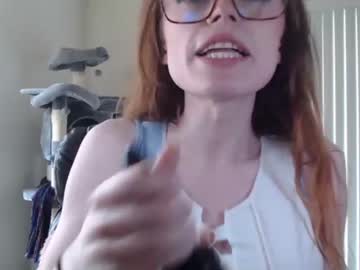 Naked cam tranny aurorarose_official image #1829102