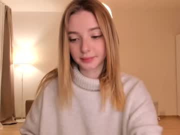 Naked cam girl olli_ver image #3019658