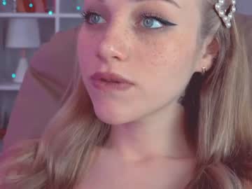 Naked cam girl mia_milagros image #1243550