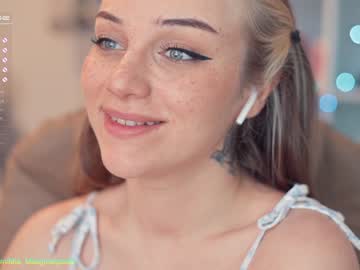 Naked cam girl mia_milagros image #1953379