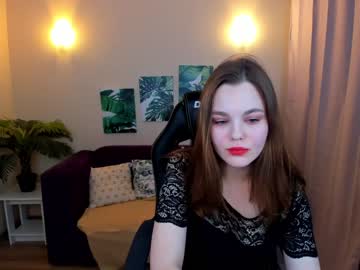 Naked cam girl lillillyevans image #3663201