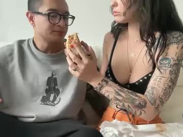 Naked cam couple skylarrrr1 image #4083153