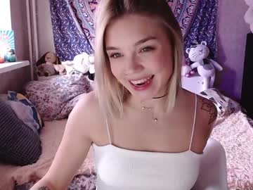 Naked cam girl babyfromtheforest image #1941071