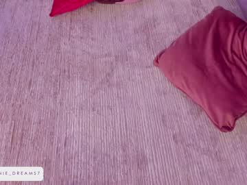 Naked cam girl annie_dreams image #1731086