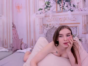Naked cam girl whitneysvon image #1152618