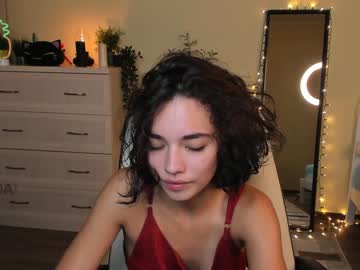 Naked cam girl ella_flar_ image #2804095