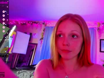 Naked cam girl daphnemadison image #2748542