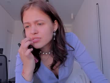 Naked cam girl adriana_hill image #2114670