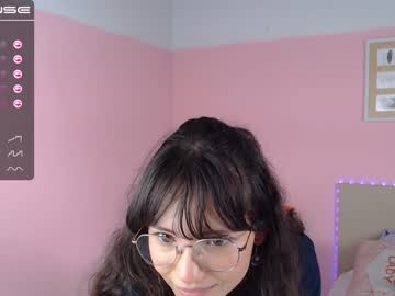 Naked cam girl little_effy18 image #486665