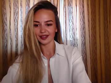 Naked cam girl deressa_love image #2363515