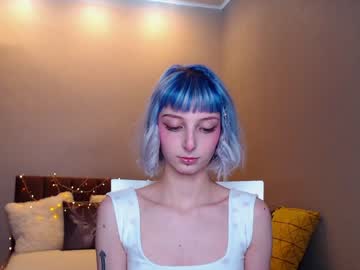 Naked cam girl lit1le_kitty_ image #807686
