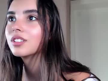 Naked cam girl nika_la image #2745359