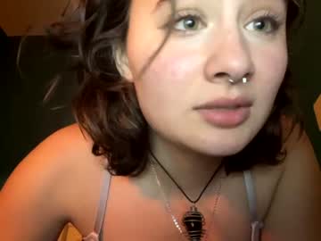 Naked cam girl boobieshower420 image #3302410