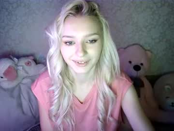 Naked cam girl kelly_mitch image #3070083