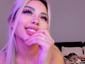 Naked cam girl bae_suz image #348924