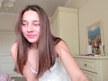 Naked cam girl eleonora_linn image #2380197