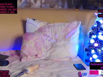 Naked cam girl white_widow_ image #970182