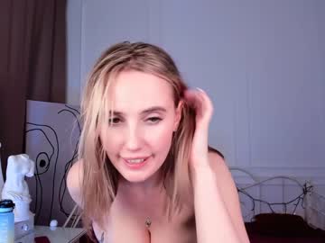 Naked cam girl shine_luna image #3851449