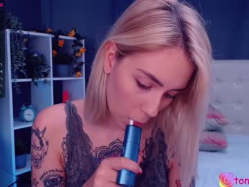 Naked cam girl tonsykaprina image #158262