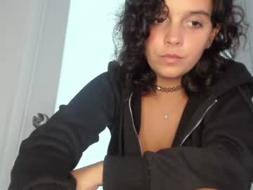 Naked cam girl lilbeccaxo image #2776342