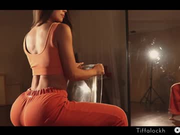 Naked cam girl tifalock_ image #3393378