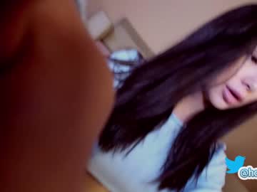 Naked cam girl hollyextra image #2998811