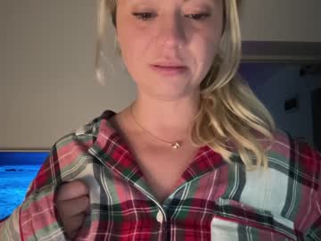 Naked cam girl kiradivine image #2812483