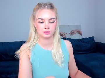 Naked cam girl 8a8y_nura image #2055478