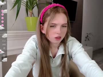 Naked cam girl small_blondee image #2099224
