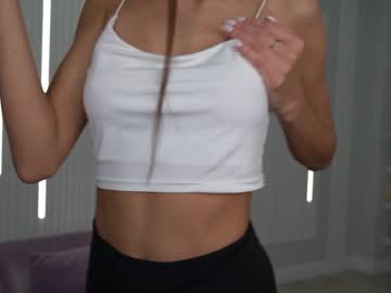 Naked cam girl mia_devill image #2237222