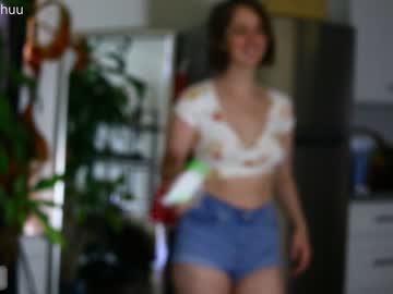 Naked cam girl maeveminx image #2088645