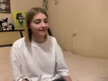 Naked cam girl redbull_girl image #3994239