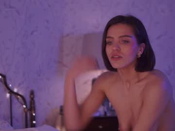 Naked cam girl _2strangers image #2025410