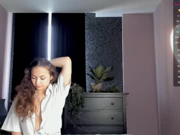 Naked cam girl scottaubrie image #2134432
