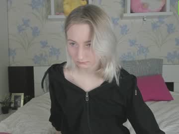 estermoon naked cam
