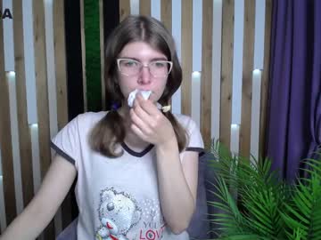 Naked cam girl annie_lil image #10035