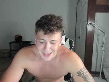 Naked cam couple cowsgomoo101 image #1450173