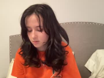 Naked cam girl rebeccaryder333 image #3296922